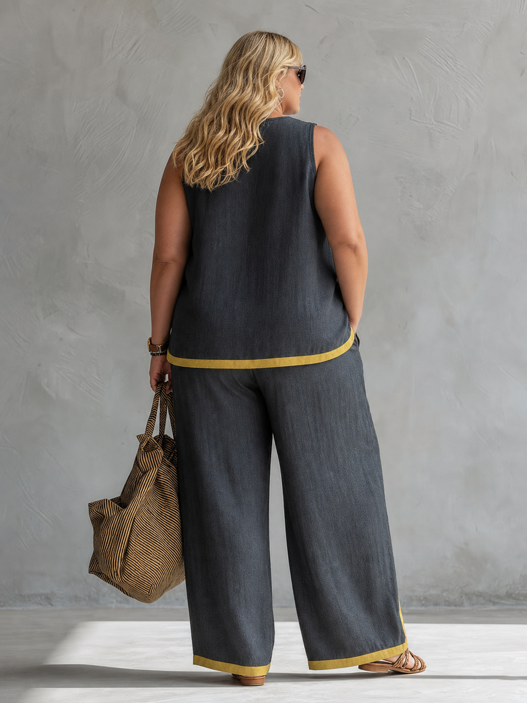 Belinda | Sleeveless Two-Piece Set