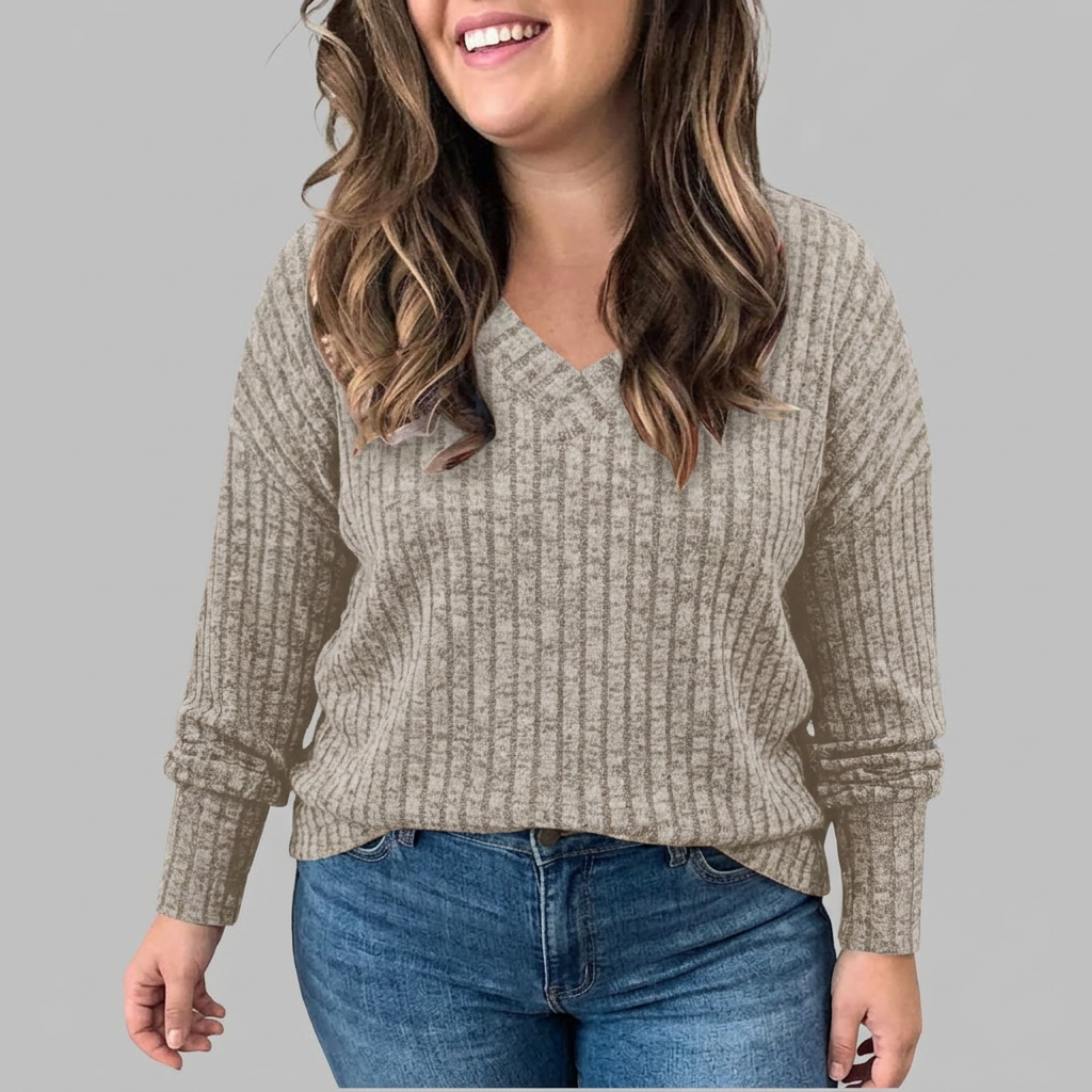 Nova Crochet V-Neck Top – view 8